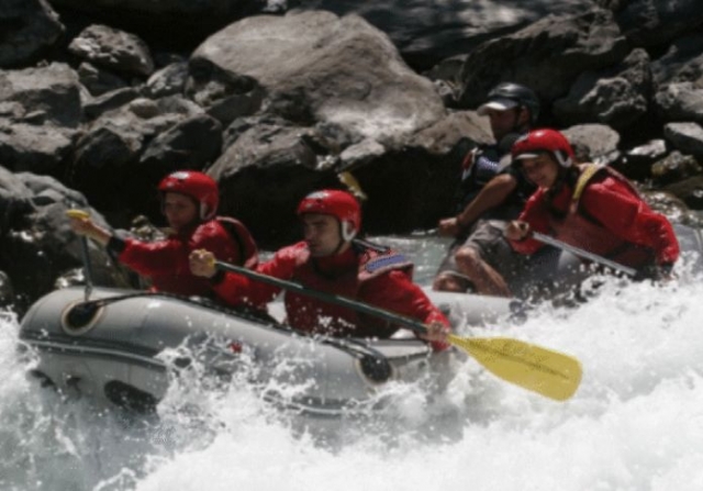 Unabhängiges Mini-Rafting auf der Aude